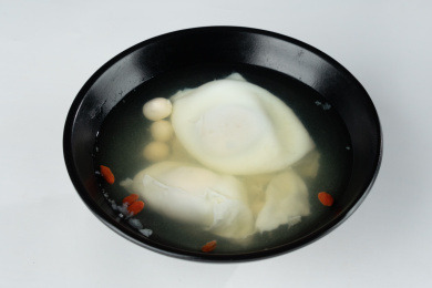 莲子炖蛋  