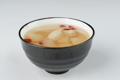 冰糖炖香梨  