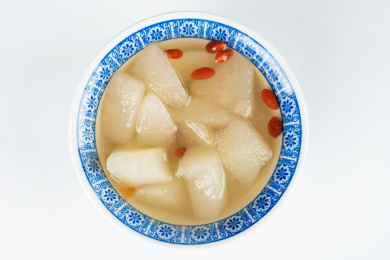 冰糖炖香梨  