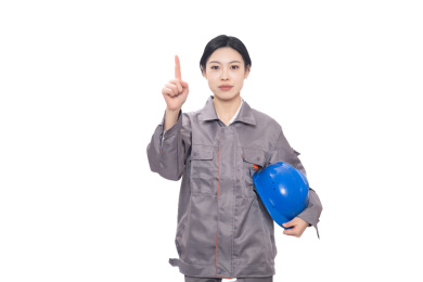 穿着工人服装手持安全帽做手势的年轻女性