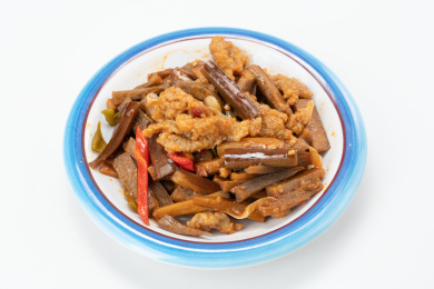 茄子焖酥肉  