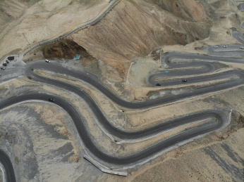 中国新疆盘龙古道航拍