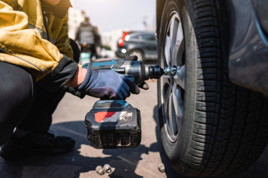 汽车修理厂轮胎更换服务