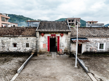 中国广东省清远市佛冈县龙山镇上岳古村