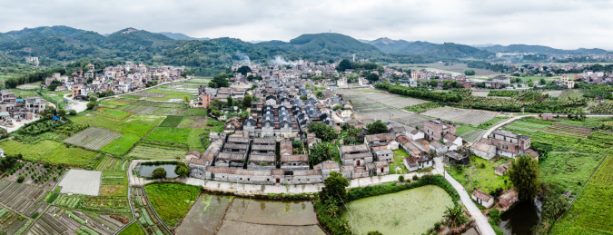 中国广东省清远市佛冈县龙山镇上岳古村