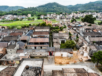 中国广东省清远市佛冈县龙山镇上岳古村