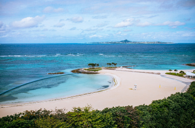 日本冲绳翡翠沙滩海景