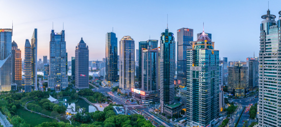 航拍上海陆家嘴金融城现代都市摩天大楼