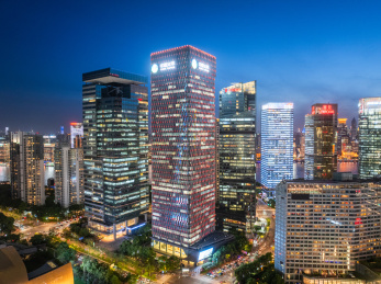 航拍上海陆家嘴金融城现代都市摩天大楼