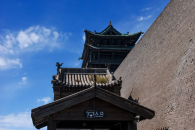 中国山西省平遥县古城拱极门城楼园林建筑