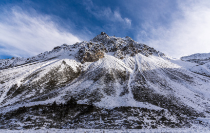 中国西藏 横断山脉冬季风光雪景 高原 
