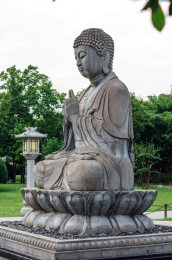 西安大雁塔如来佛雕像