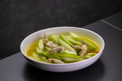 海鲜蛏子炒丝瓜葫芦