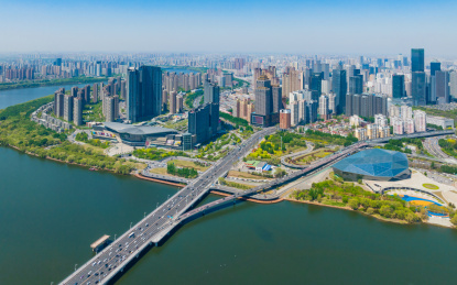 夏季辽宁沈阳五里河青年大街航拍城市风光