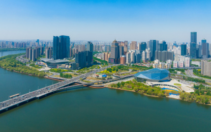 夏季辽宁沈阳五里河青年大街航拍城市风光