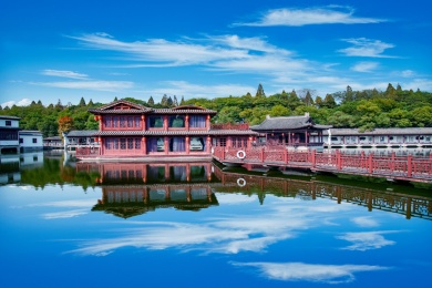 湖北荆州九老仙都湘东苑南北朝园林湖中画舫