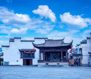 江西婺源县江湾古村落戏楼