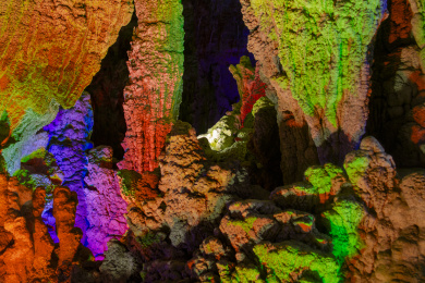 天下第一洞巴马长寿村百魔洞