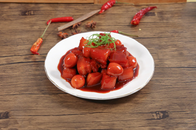 鹌鹑蛋红烧肉