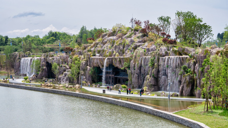 2024成都世界园艺博览会瀑布