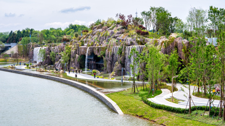 2024成都世界园艺博览会瀑布