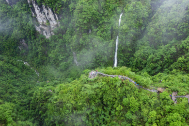 航拍湖南湘西矮寨德夯大峡谷天问台
