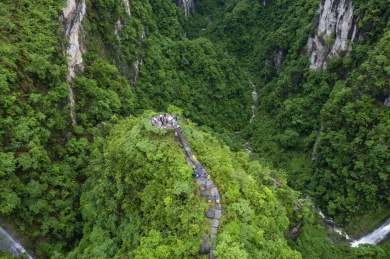 航拍湖南湘西矮寨德夯大峡谷天问台