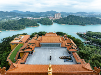 中国广东省珠海市斗门区斗门镇黄杨山金台寺