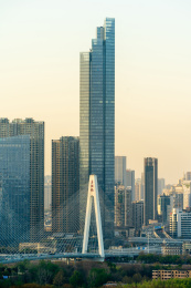 武汉琴台月湖桥与越秀财富中心