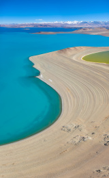 中国西藏阿里中线的昂拉仁错