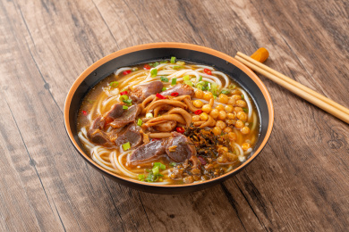 鸭杂米线 