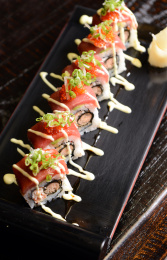 金枪鱼鱼籽寿司卷