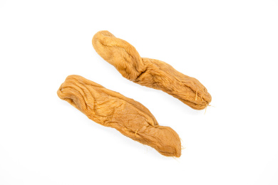 白背景一盘腌制白萝卜干