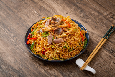 鸭杂炒面 