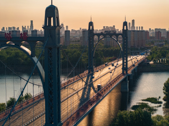 沈阳东塔跨浑河桥东塔桥