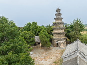 航拍河南南阳石桥镇宋代砖塔鄂城寺塔全景