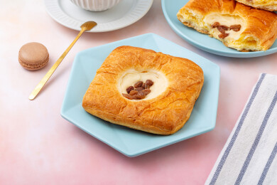 葡萄干奶油风味起酥面包