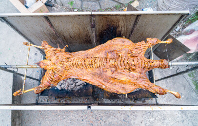 美味好吃的烤全羊