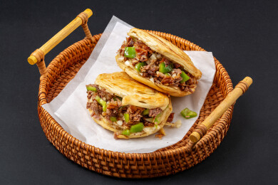 陕西小吃腊汁肉夹馍