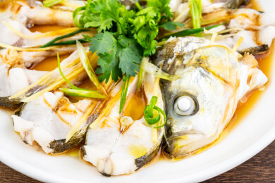 中餐家常菜一碟清蒸白条鱼