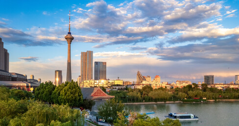 天津天塔湖水上公园景区城市日落晚霞风光