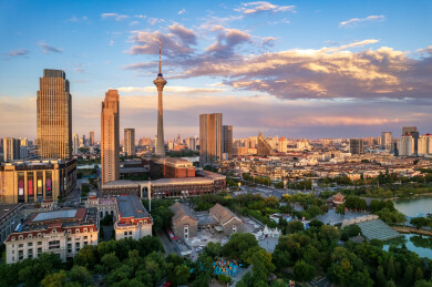 天津天塔湖水上公园景区城市日落晚霞风光