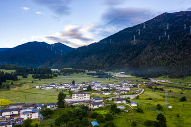 中国西藏林芝鲁朗小镇