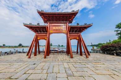 中国江苏省京杭大运河窑湾码头牌坊园林建筑