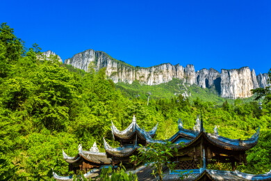 中国湖北省恩施大峡谷七星寨绝壁景观