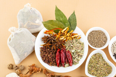 中餐卤菜香料中草药配方