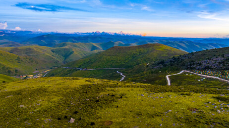 中国四川甘孜康定新都桥鱼子西