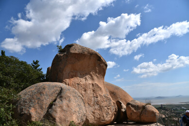 青岛即墨鹤山风光