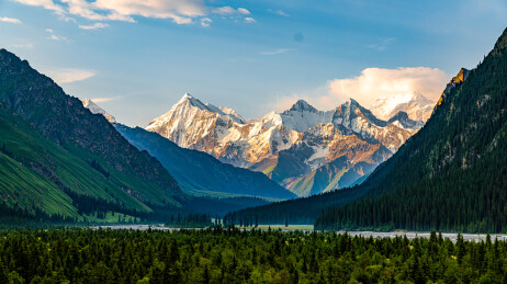 中国新疆伊犁昭苏夏塔