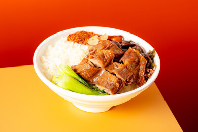 卤味鸭肉饭